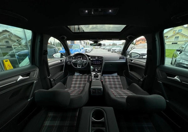 Volkswagen Golf cena 119900 przebieg: 83000, rok produkcji 2019 z Siechnice małe 781